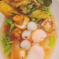 เย็นตาโฟเล่นใข่