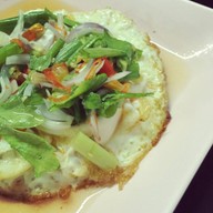 ชายปลื้ม