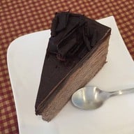 Y's House ลาดหญ้า กาญจนบุรี