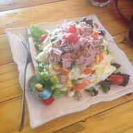 อารีย์ สเต็ก นครหลวง