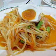 ครัวพิมล ส้มตำ ไก่ทอด ผัดไทย หอยทอด ตลาดเสรีมาร์เก็ต เดอะไนน์