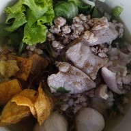 ก๋วยเตี๋ยวสวนดอก (เจ้าเก่า) หน้าวัดสวนดอก