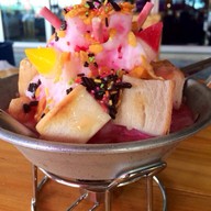 หนมปังอึ๋ม