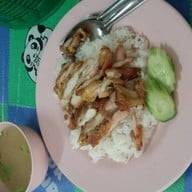 ข้าวมันไก่ป้าเยาว์