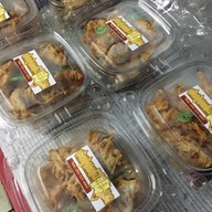 เต้าหู้ทอดแวะสั่ง ตลาดรวมยาง