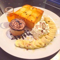 8ttc Cafe