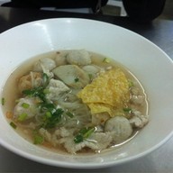ชายเล็ก
