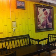 ร้านก๋วยเตี๋ยวน้ำตก ส้มตำ หลัง The Mall งามวงค์วาน