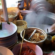 บะหมี่เกี๊ยวสงการนต์