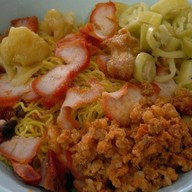 บะหมี่บุเรงนอง ตลาดนัดสีลม ซอย 10