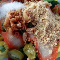 ชายสี่บะหมี่เกี๊ยว ทรายมูล