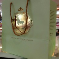 April’s Bakery ฟิวเจอร์พาร์ครังสิต