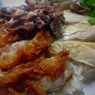 ข้าวมันไก่บารอน โพธิ์ปั้นแยก 8