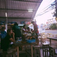 ลาบอีสาน ต้น&แต จิ้มจุ่ม อุบลฯ