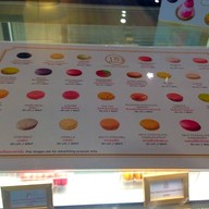 Dhara Dhevi Macaron เดอะมอลล์บางกะปิ