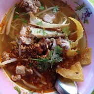ก๋วยเตี๋ยวหมู ต้มยำ-เย็นตาโฟ-น้ำใส