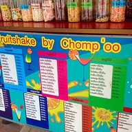 fruitshake by chomp'oo หน้าโรงเรียนพระหฤทัยเชียงใหม่