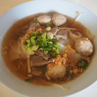 รัตน์ลูกชิ้นเนื้อสด