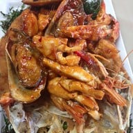 เรือนสยามกุ้งเผา