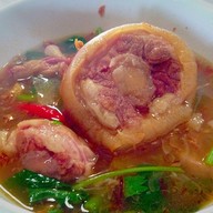 บ้านชายคลอง