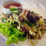 บ้านชายคลอง