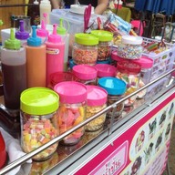 ใสใสปังเย็น ตลาดดินแดง