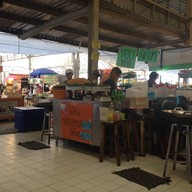 ผัดไทย หอยทอด ตลาดอตก.(เจ๊สมรเจ้าเก่า20ปี)