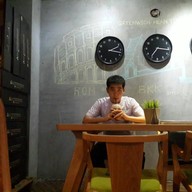 Pod Hostel-Cafe-Designshop