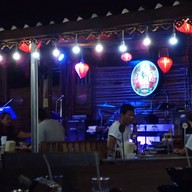 เฝอ เนินพระ