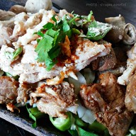 ก๋วยเตี๋ยวเรือสามสหาย อุดรธานี