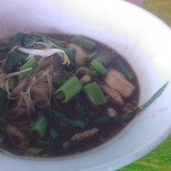 ก๋วยเตี๋ยวเรือลูกเจ๊เล็ก สาขา2 ทางรถไฟ