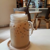Peony Tea Shop  สีลม คอมเพล็กซ์