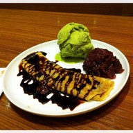 Choco Crepe Green Tea (155฿)