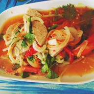 เจ๊หน่อยแหนมเนือง