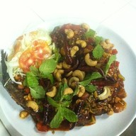 ครัวนายเด่น