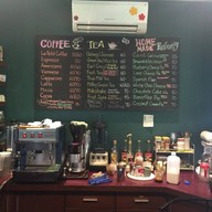 Le Petit Cafe