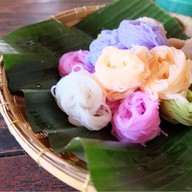 ขนมจีนสารัช เรือนหล่ม