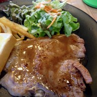 Salaya Terrace By Steak Carpark