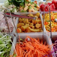 ร้านสลัดหน้าข่วง