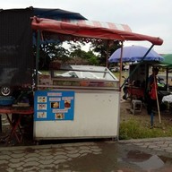 ร้านสลัดหน้าข่วง