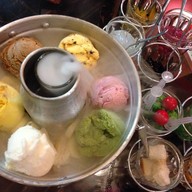 ไอติมหม้อไฟทรงเครื่อง-เอง