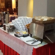 โรงแรมจันทรารีสอร์ท