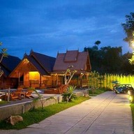 ศรีสวัสดิ์รีสอร์ท