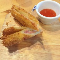 Moo Moo's Cafe Tubtieng , Trang