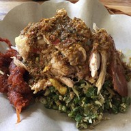 Babi Guling Ibu Oka 1 (Ubud Palace)