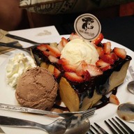 นมมอร์คาเฟ่ ม.ศิลปากร