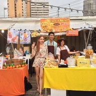 Doni Nacho ตลาดนัดรถไฟรัชดา และออกงานอีเว้นต่างๆ