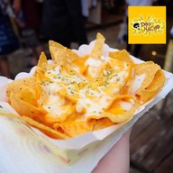 Doni Nacho ตลาดนัดรถไฟรัชดา และออกงานอีเว้นต่างๆ