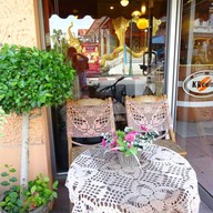 kr cafae(เค อาร์)