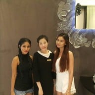 Leanne's เซ็นทรัล แอมบาสซี่